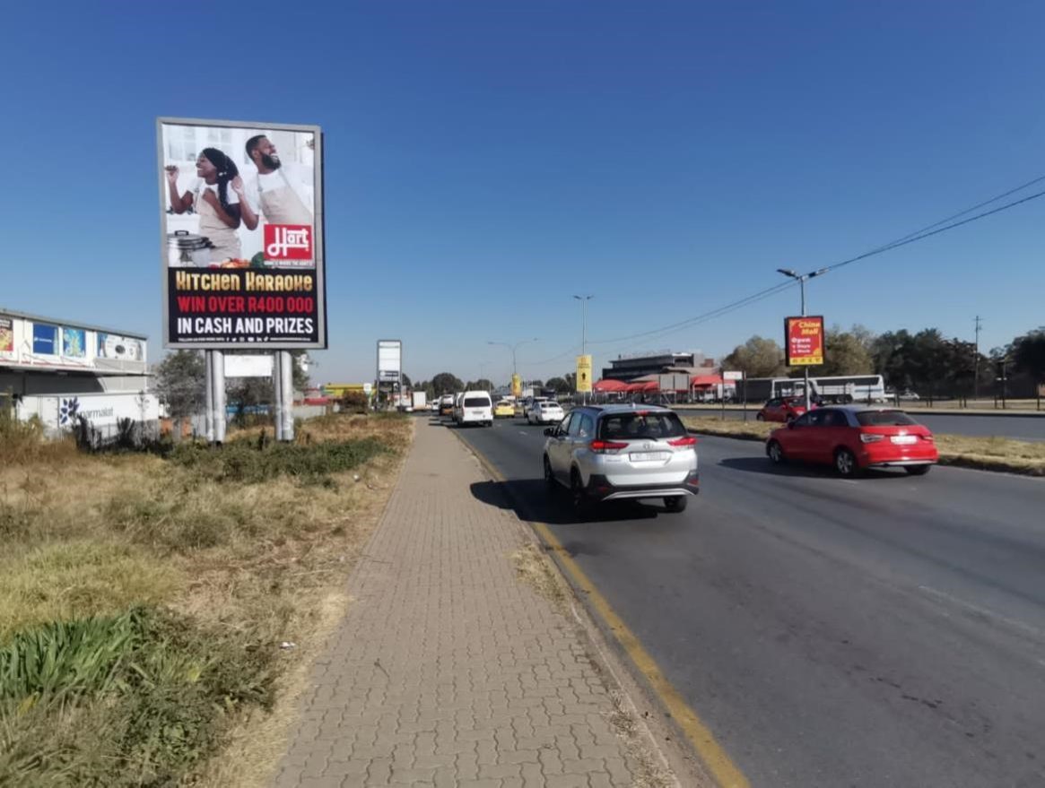 Crown Mines, Main Reef Road (A) • Book a Billboard